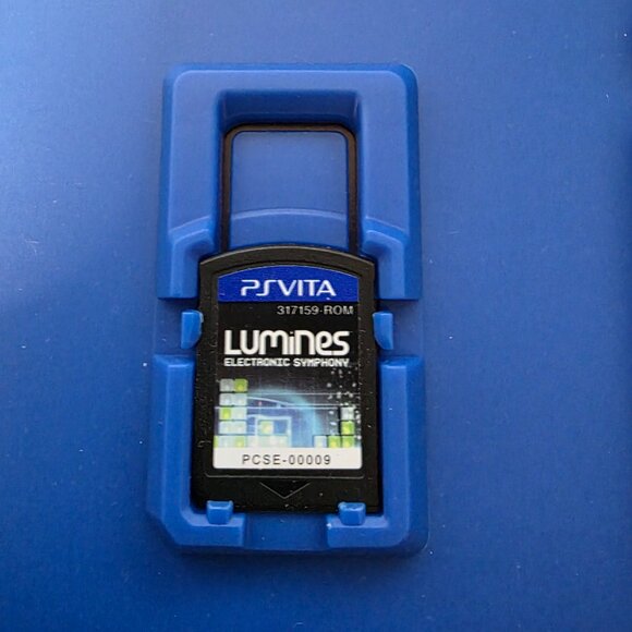 Playstation PSVita Lumines Electric Symphony - Picture 2 of 3